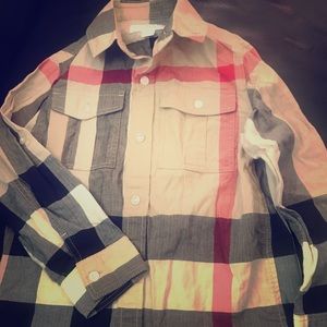 Kids Burberry shirt